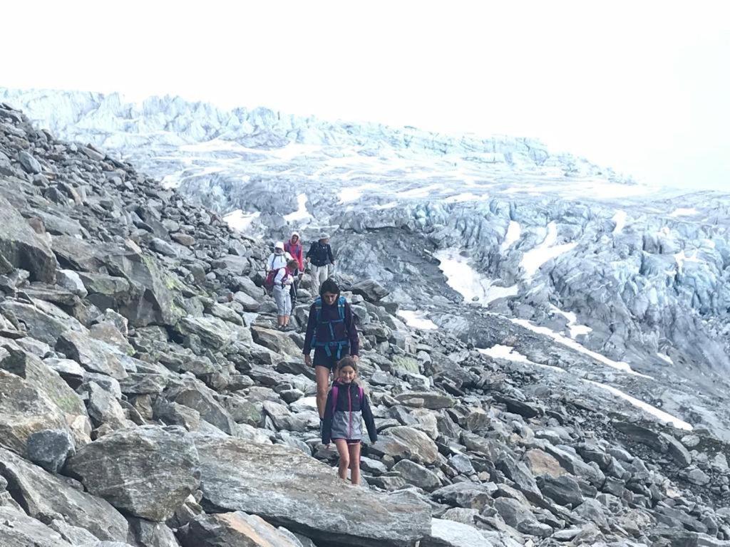 Appartement Typique,Chaleureux Et Pratique Chamonix Exteriér fotografie